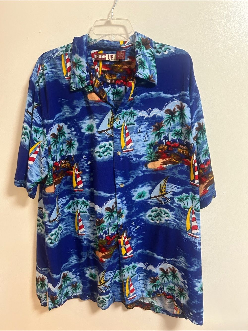 Thums Up Men’s Aloha Hawaiian Shirt Sailboats Palm Trees Ocean Beach Vacay 2X
